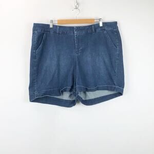 2/$30 Maurices 22 Plus Womens Dark Wash Denim Shorts